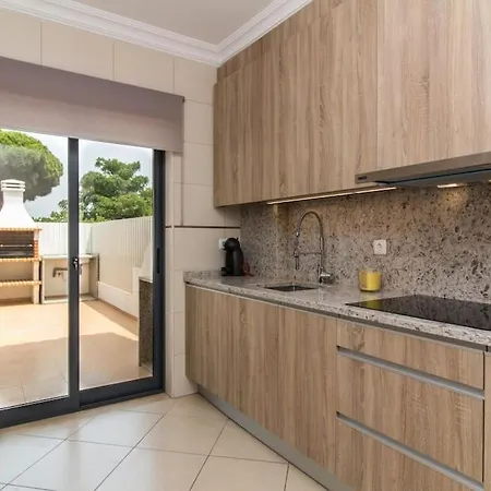 Magnolia O House - Pool View & Privat Garden & Garage Albufeira