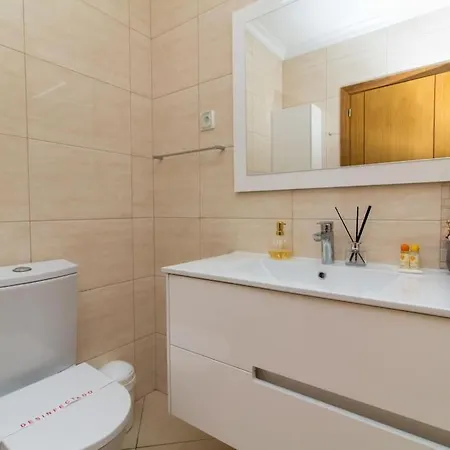 Magnolia O House - Pool View & Privat Garden & Garage * Albufeira