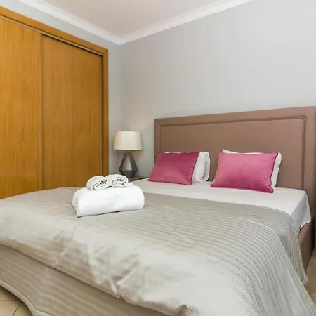 Magnolia O House - Pool View & Privat Garden & Garage Villa Albufeira
