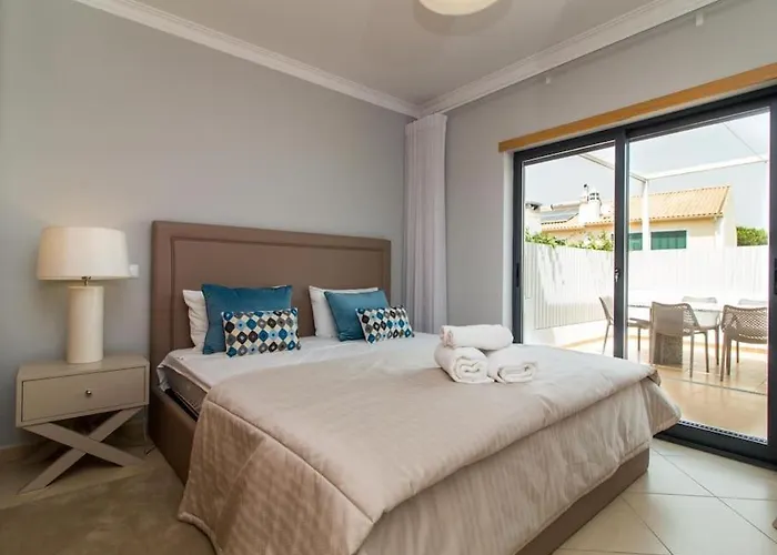 Magnolia O House By Ici Algarve アルブフェイラ